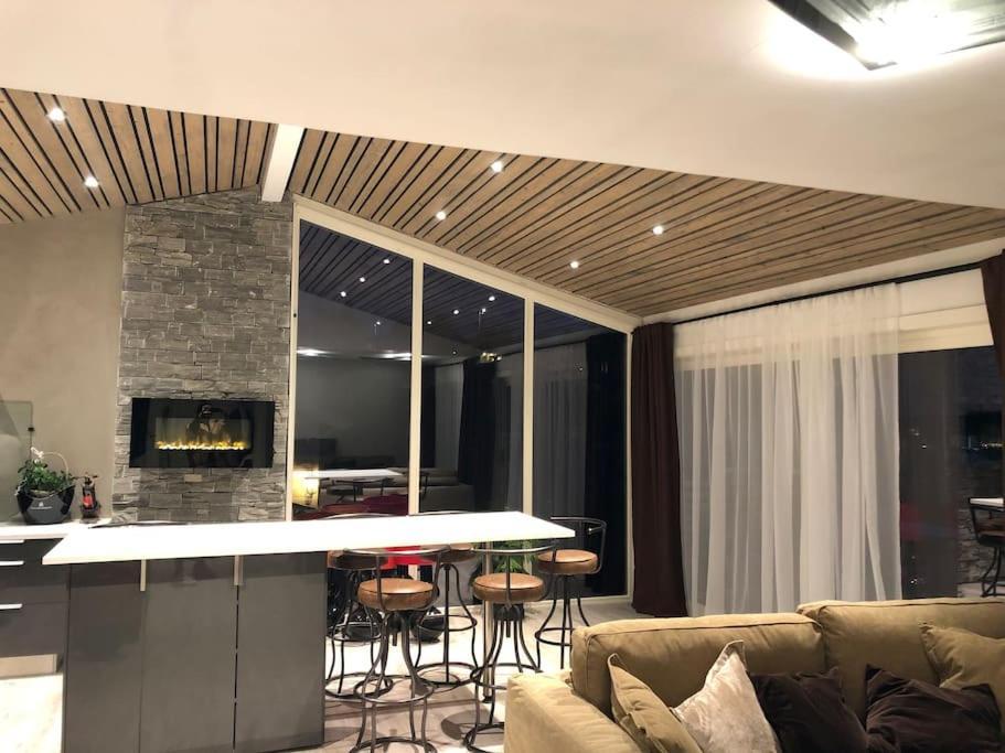 Topp Moderne Suite. 拉尔维克 外观 照片
